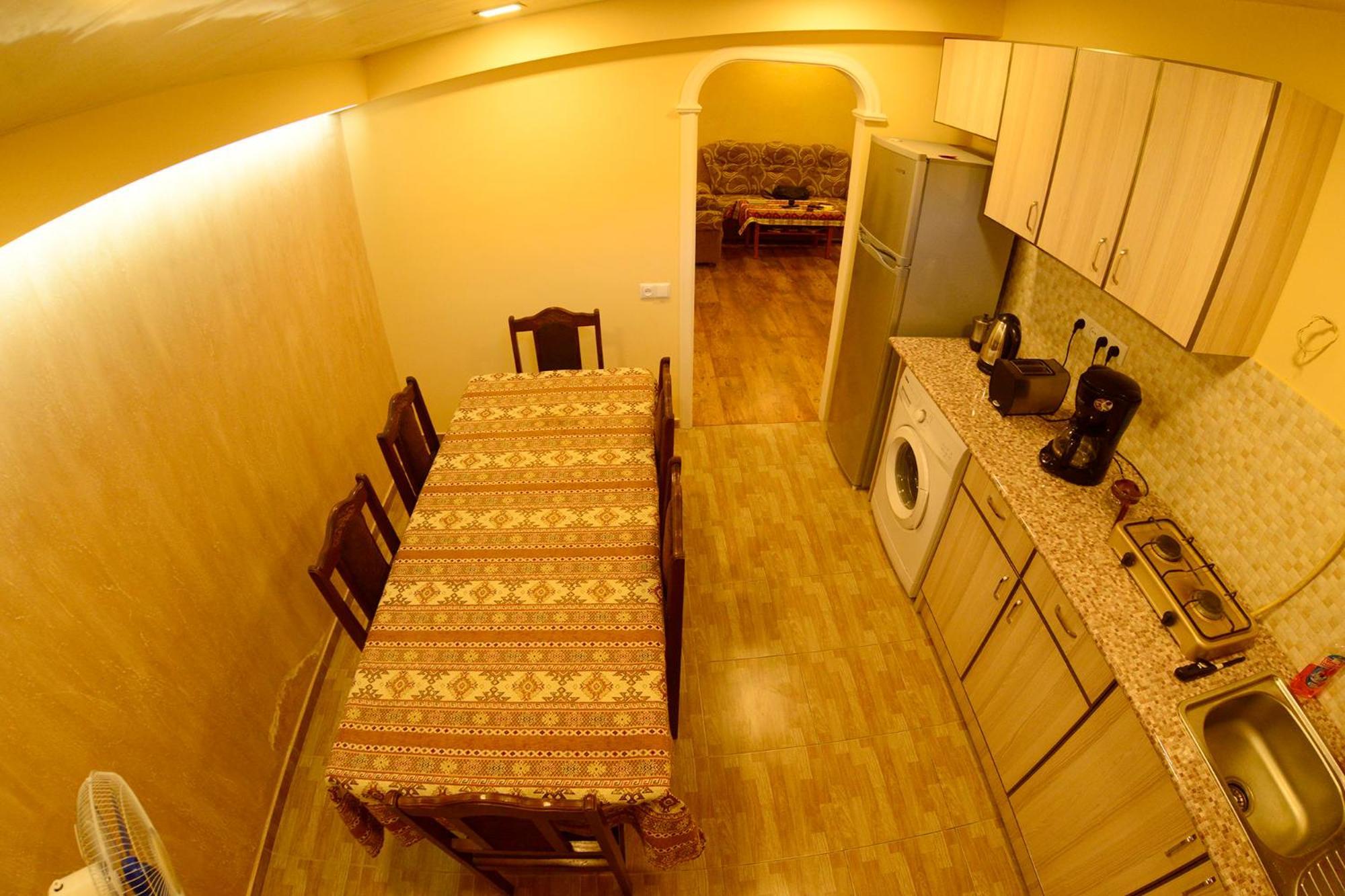 Your Hostel Jerevan Eksteriør billede