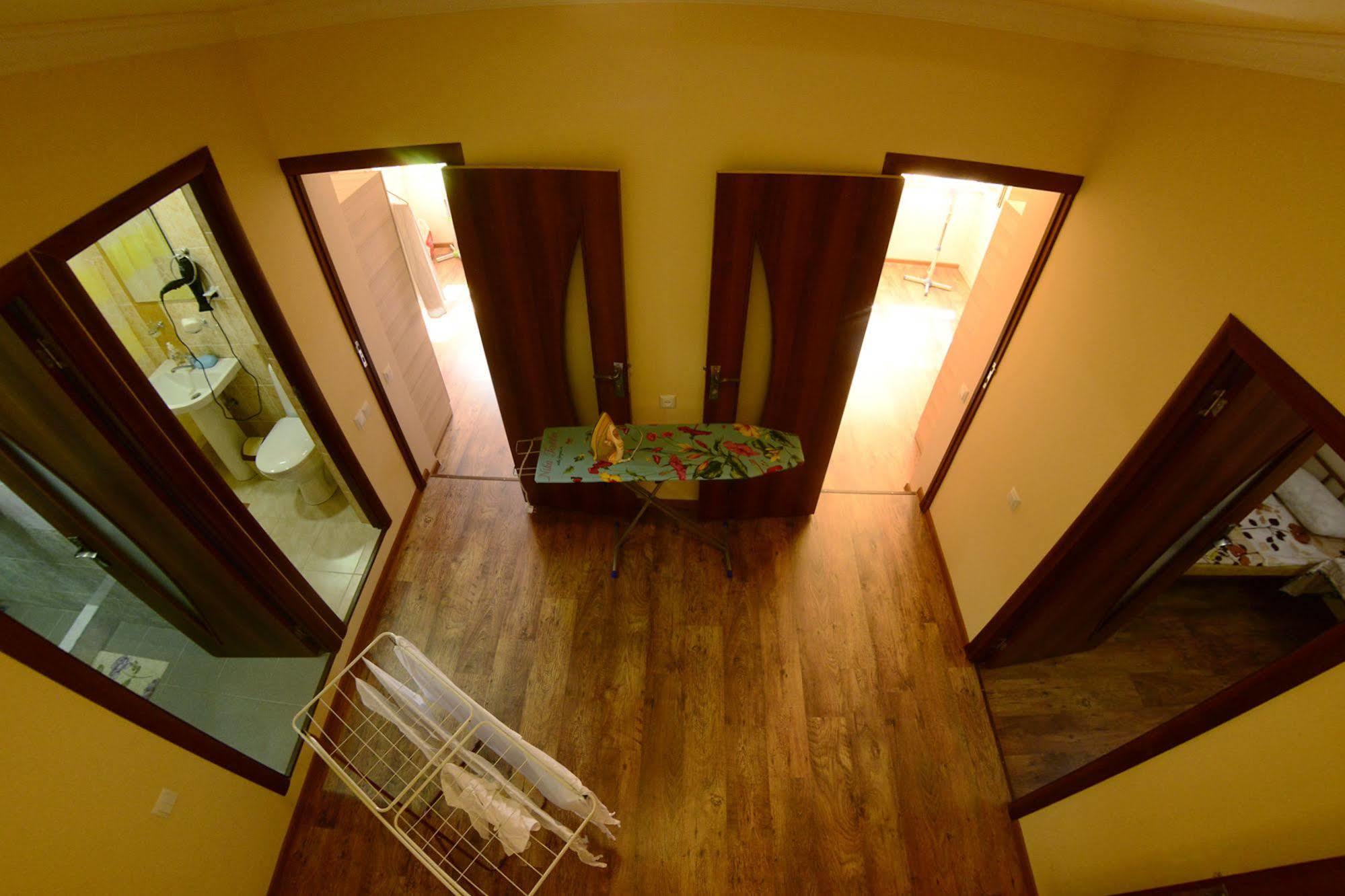 Your Hostel Jerevan Eksteriør billede