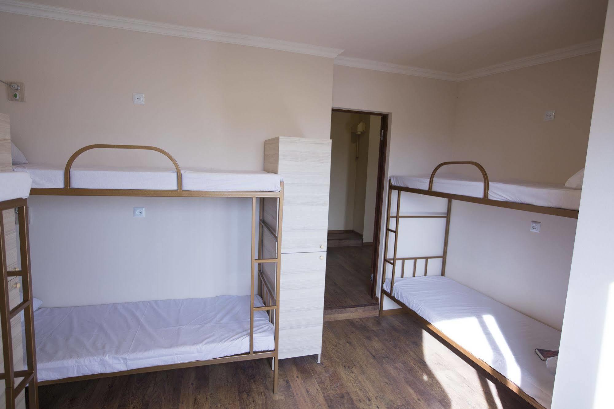 Your Hostel Jerevan Eksteriør billede