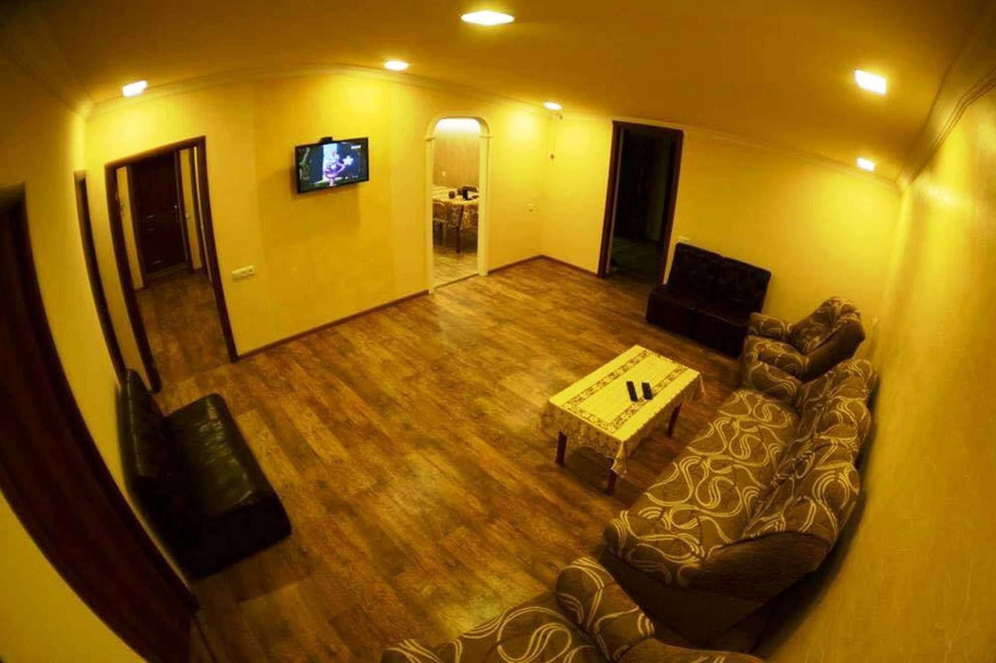 Your Hostel Jerevan Eksteriør billede